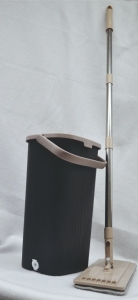 Комплект для уборки (ведро с отжимом + швабра 130 см), графит код 102122